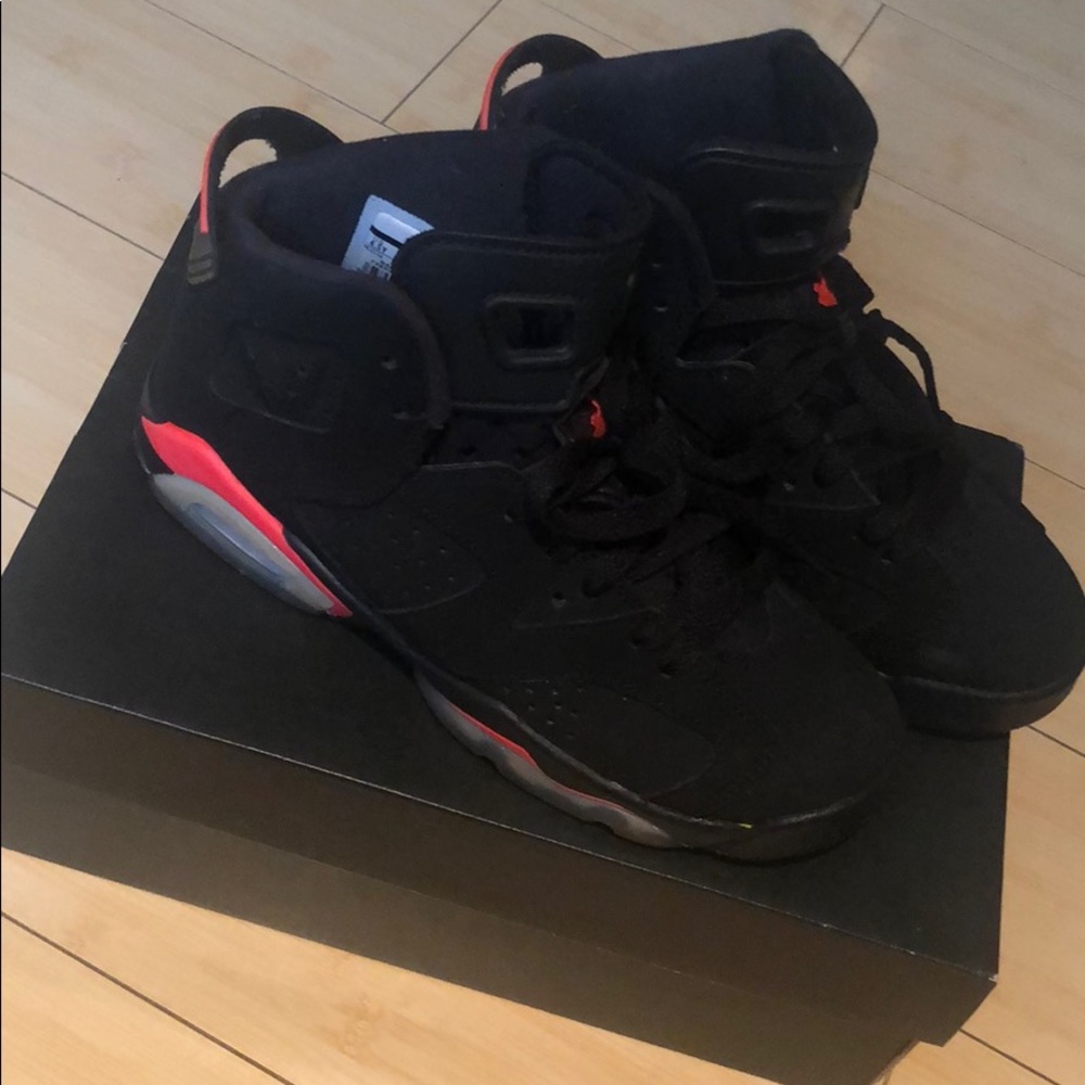 Jordan 6 Retro